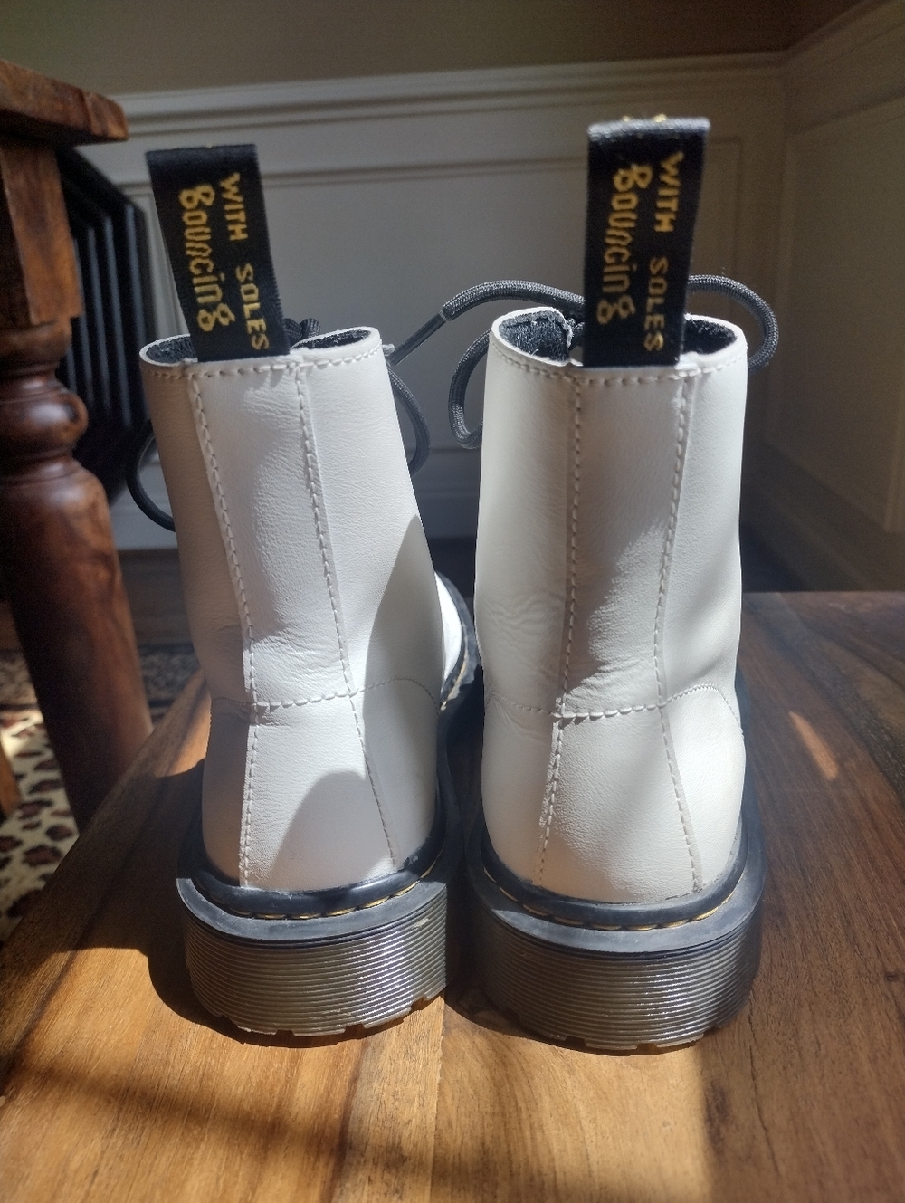 Dr. Martens White Boots Size 7 - Picture 9 of 14